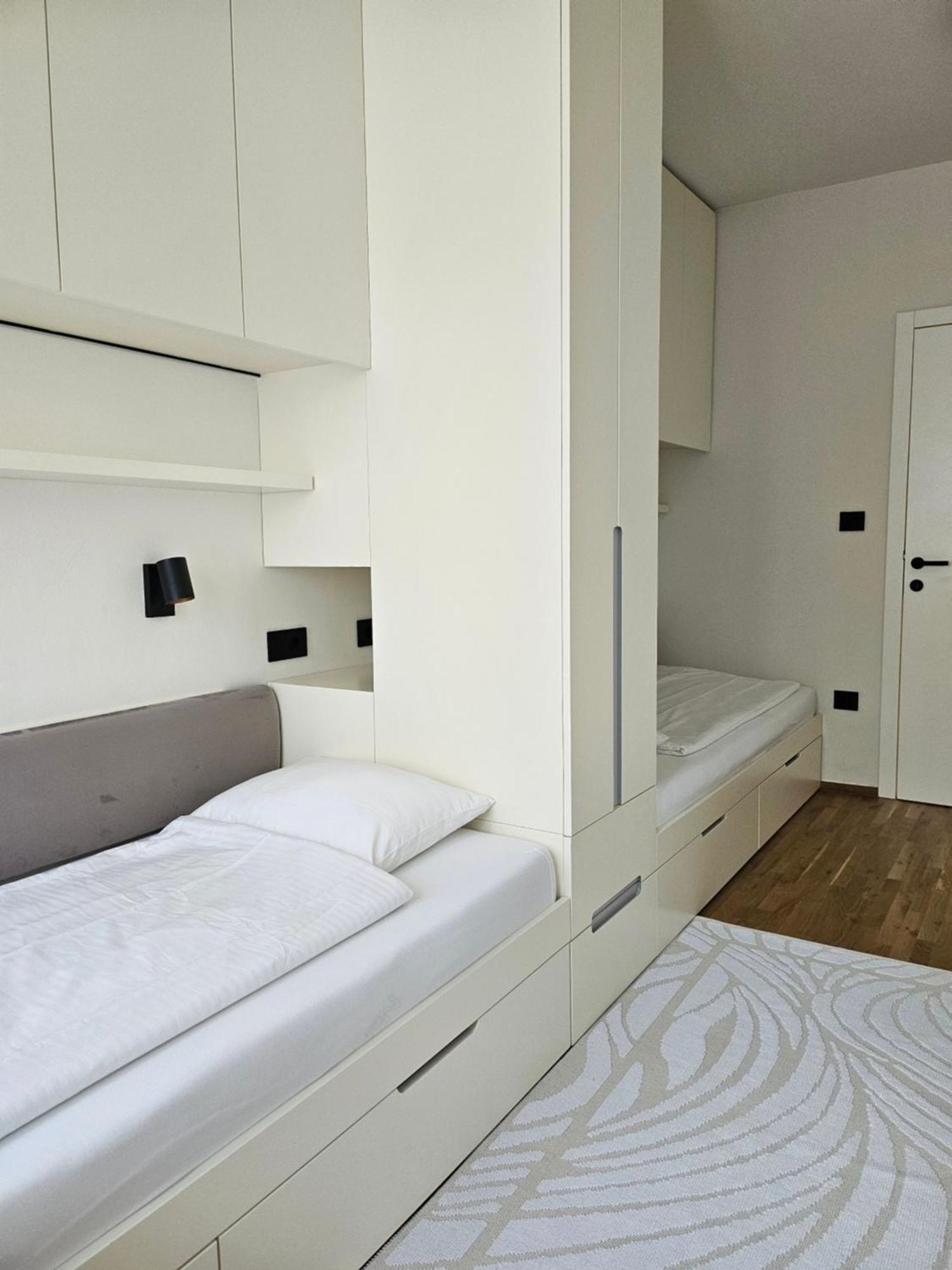 Adav Luxus Apartment Visoko Luaran gambar